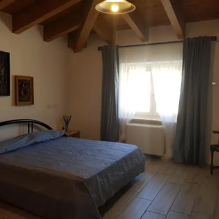 לינה וארוחת בוקר Nottola 3*