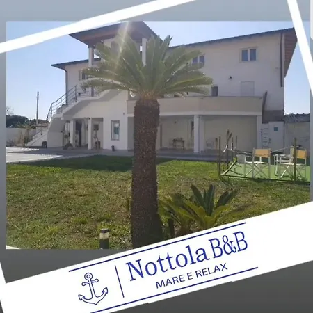 לינה וארוחת בוקר Nottola 3*