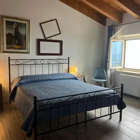 לינה וארוחת בוקר Nottola 3*