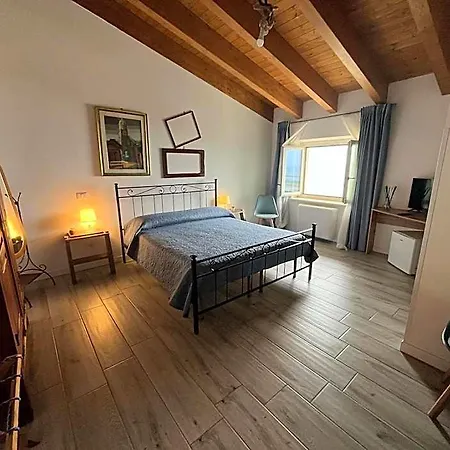 Nottola Panzió Ladispoli